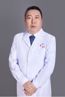 馬超:鄭州市第一人民醫(yī)院黨委書記